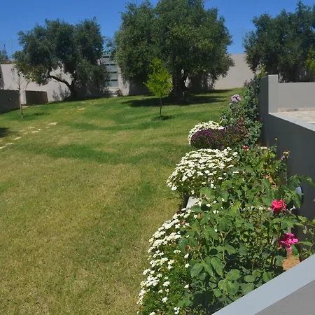 Alexandra's Garden *